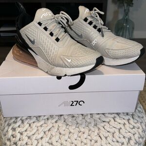 Women’s Nike Air Max 270